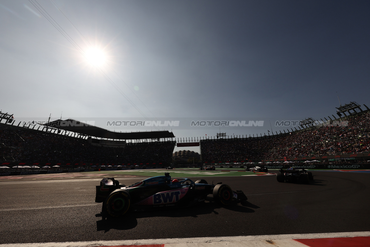 GP MESSICO, Esteban Ocon (FRA) Alpine F1 Team A523.

29.10.2023. Formula 1 World Championship, Rd 20, Mexican Grand Prix, Mexico City, Mexico, Gara Day.

- www.xpbimages.com, EMail: requests@xpbimages.com © Copyright: Bearne / XPB Images
