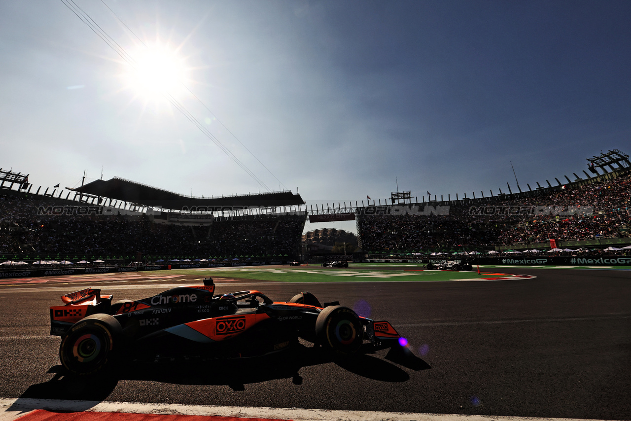 GP MESSICO, Oscar Piastri (AUS) McLaren MCL60.

29.10.2023. Formula 1 World Championship, Rd 20, Mexican Grand Prix, Mexico City, Mexico, Gara Day.

- www.xpbimages.com, EMail: requests@xpbimages.com © Copyright: Bearne / XPB Images