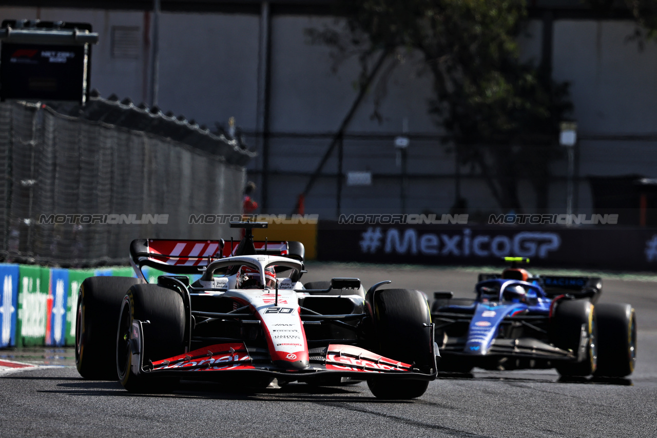 GP MESSICO, Kevin Magnussen (DEN) Haas VF-23.

29.10.2023. Formula 1 World Championship, Rd 20, Mexican Grand Prix, Mexico City, Mexico, Gara Day.

- www.xpbimages.com, EMail: requests@xpbimages.com © Copyright: Charniaux / XPB Images