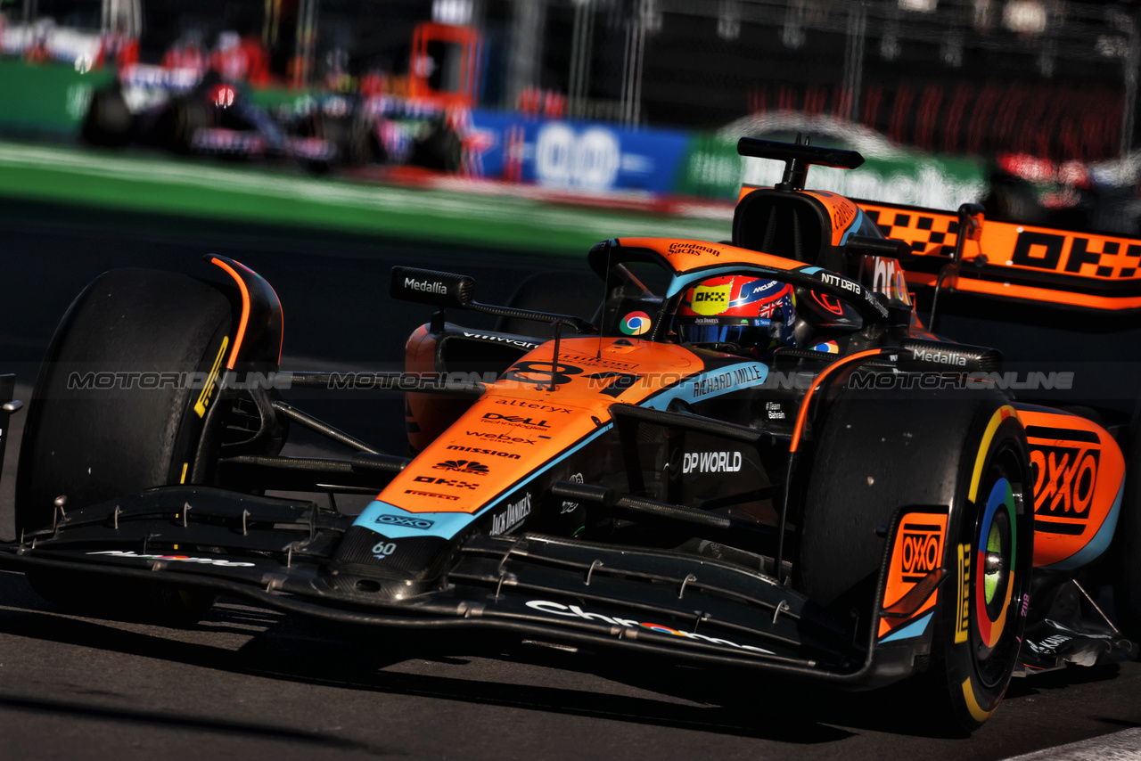 GP MESSICO, Oscar Piastri (AUS) McLaren MCL60.

29.10.2023. Formula 1 World Championship, Rd 20, Mexican Grand Prix, Mexico City, Mexico, Gara Day.

- www.xpbimages.com, EMail: requests@xpbimages.com © Copyright: Moy / XPB Images