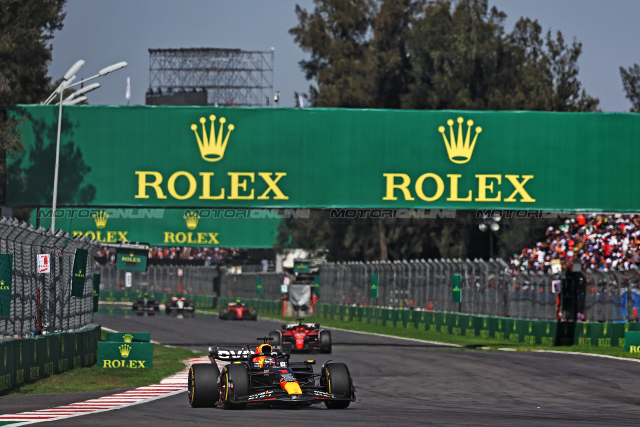 GP MESSICO, Max Verstappen (NLD) Red Bull Racing RB19.

29.10.2023. Formula 1 World Championship, Rd 20, Mexican Grand Prix, Mexico City, Mexico, Gara Day.

- www.xpbimages.com, EMail: requests@xpbimages.com © Copyright: Moy / XPB Images