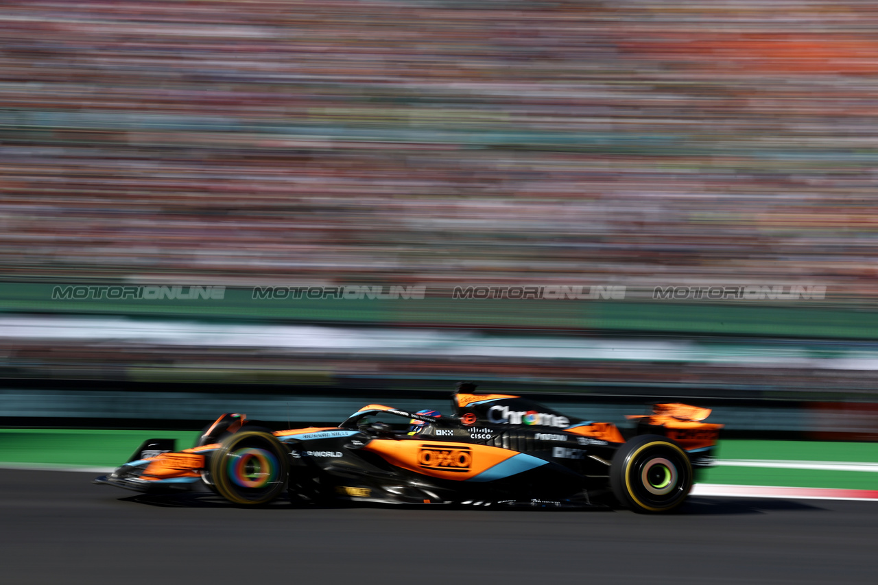 GP MESSICO, Oscar Piastri (AUS) McLaren MCL60.

29.10.2023. Formula 1 World Championship, Rd 20, Mexican Grand Prix, Mexico City, Mexico, Gara Day.

- www.xpbimages.com, EMail: requests@xpbimages.com © Copyright: Moy / XPB Images