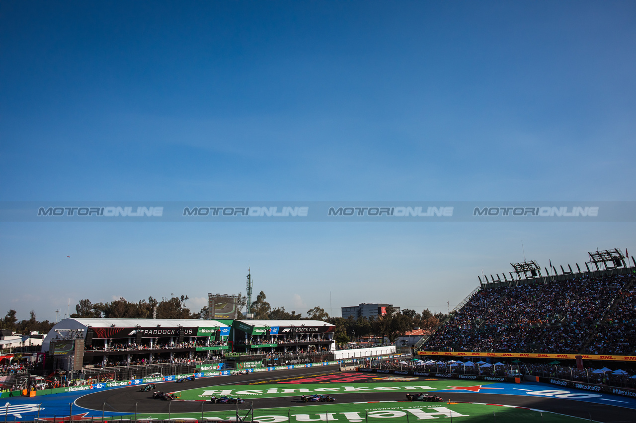 GP MESSICO, Nico Hulkenberg (GER) Haas VF-23.

29.10.2023. Formula 1 World Championship, Rd 20, Mexican Grand Prix, Mexico City, Mexico, Gara Day.

- www.xpbimages.com, EMail: requests@xpbimages.com © Copyright: Bearne / XPB Images