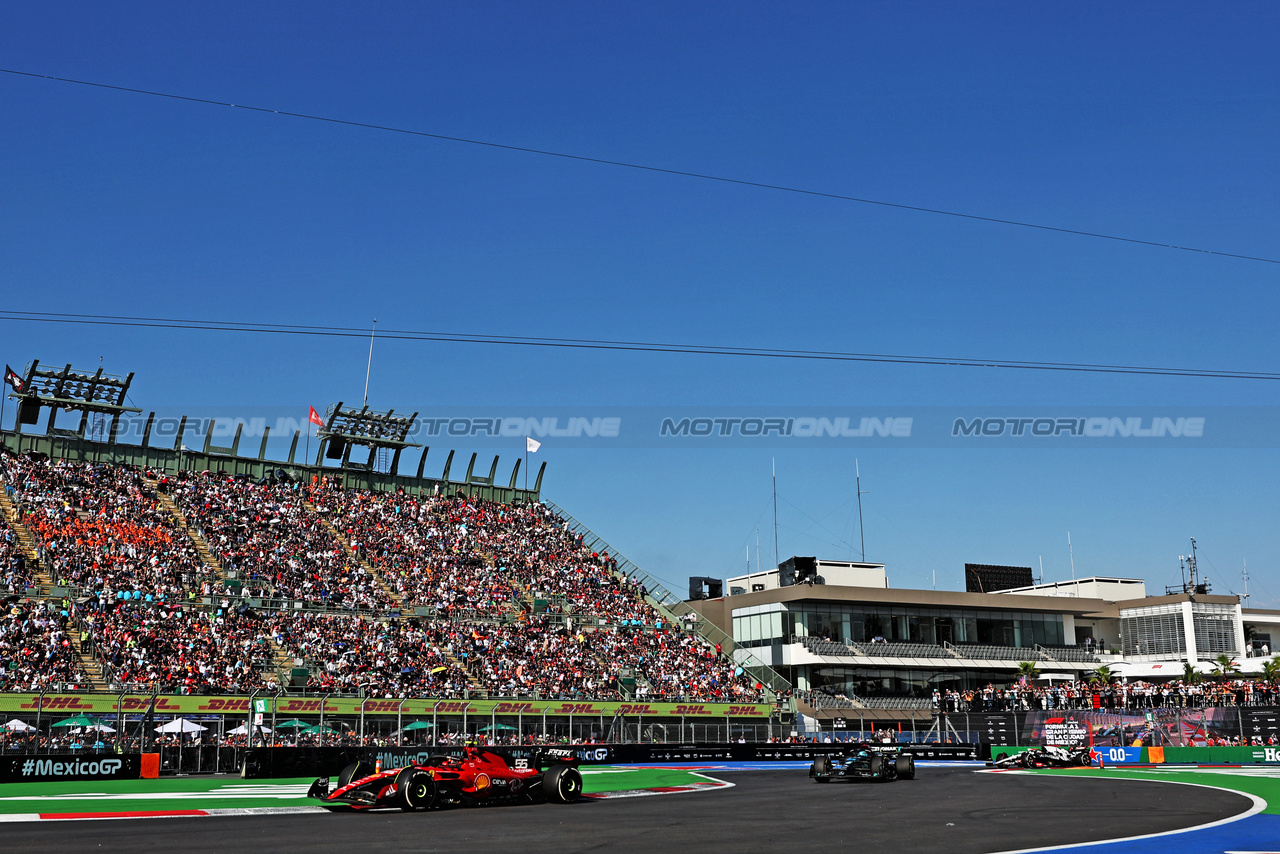 GP MESSICO, Carlos Sainz Jr (ESP) Ferrari SF-23.

29.10.2023. Formula 1 World Championship, Rd 20, Mexican Grand Prix, Mexico City, Mexico, Gara Day.

- www.xpbimages.com, EMail: requests@xpbimages.com © Copyright: Moy / XPB Images
