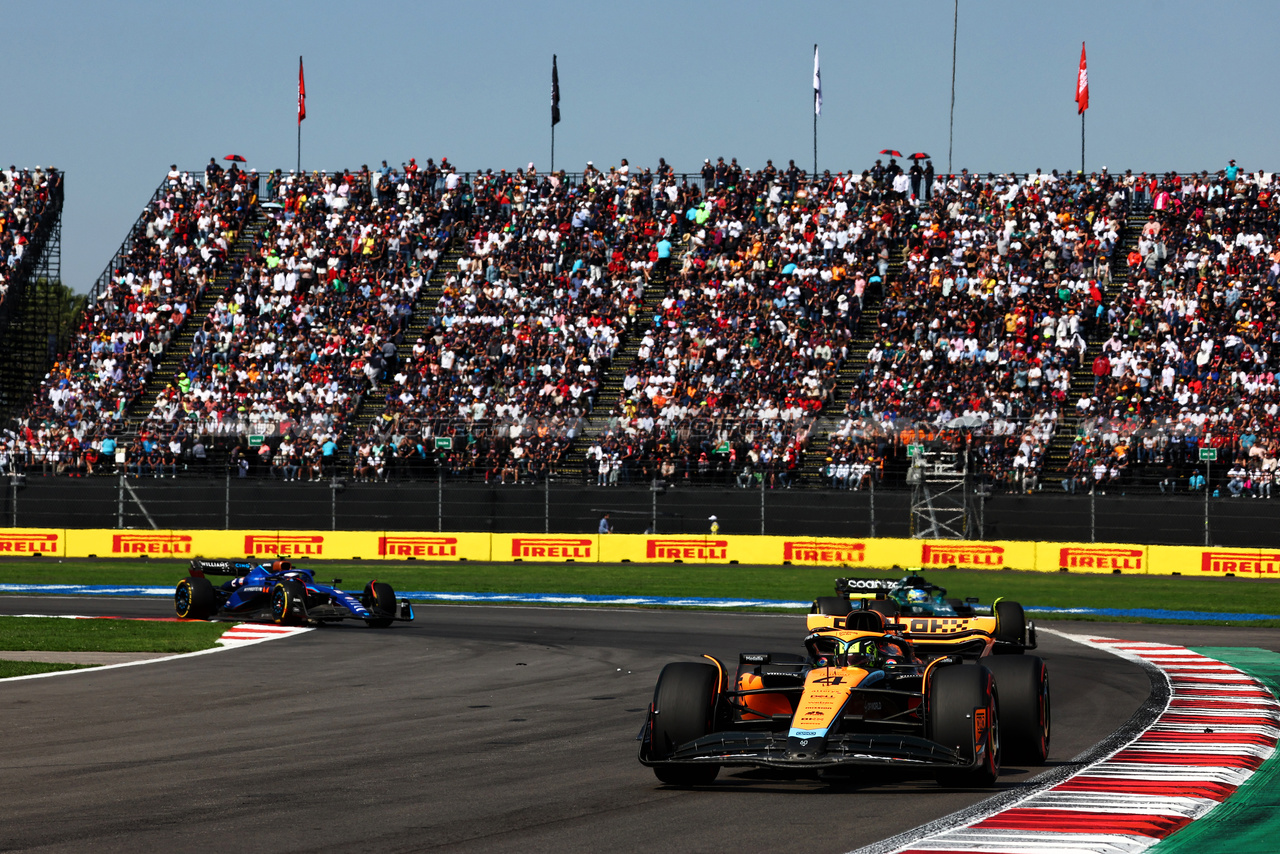 GP MESSICO, Lando Norris (GBR) McLaren MCL60.

29.10.2023. Formula 1 World Championship, Rd 20, Mexican Grand Prix, Mexico City, Mexico, Gara Day.

 - www.xpbimages.com, EMail: requests@xpbimages.com © Copyright: Coates / XPB Images