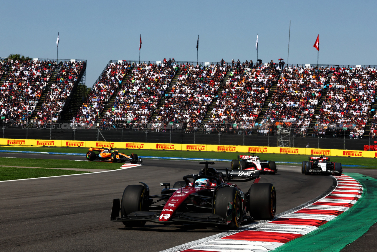 GP MESSICO, Valtteri Bottas (FIN) Alfa Romeo F1 Team C43.

29.10.2023. Formula 1 World Championship, Rd 20, Mexican Grand Prix, Mexico City, Mexico, Gara Day.

 - www.xpbimages.com, EMail: requests@xpbimages.com © Copyright: Coates / XPB Images
