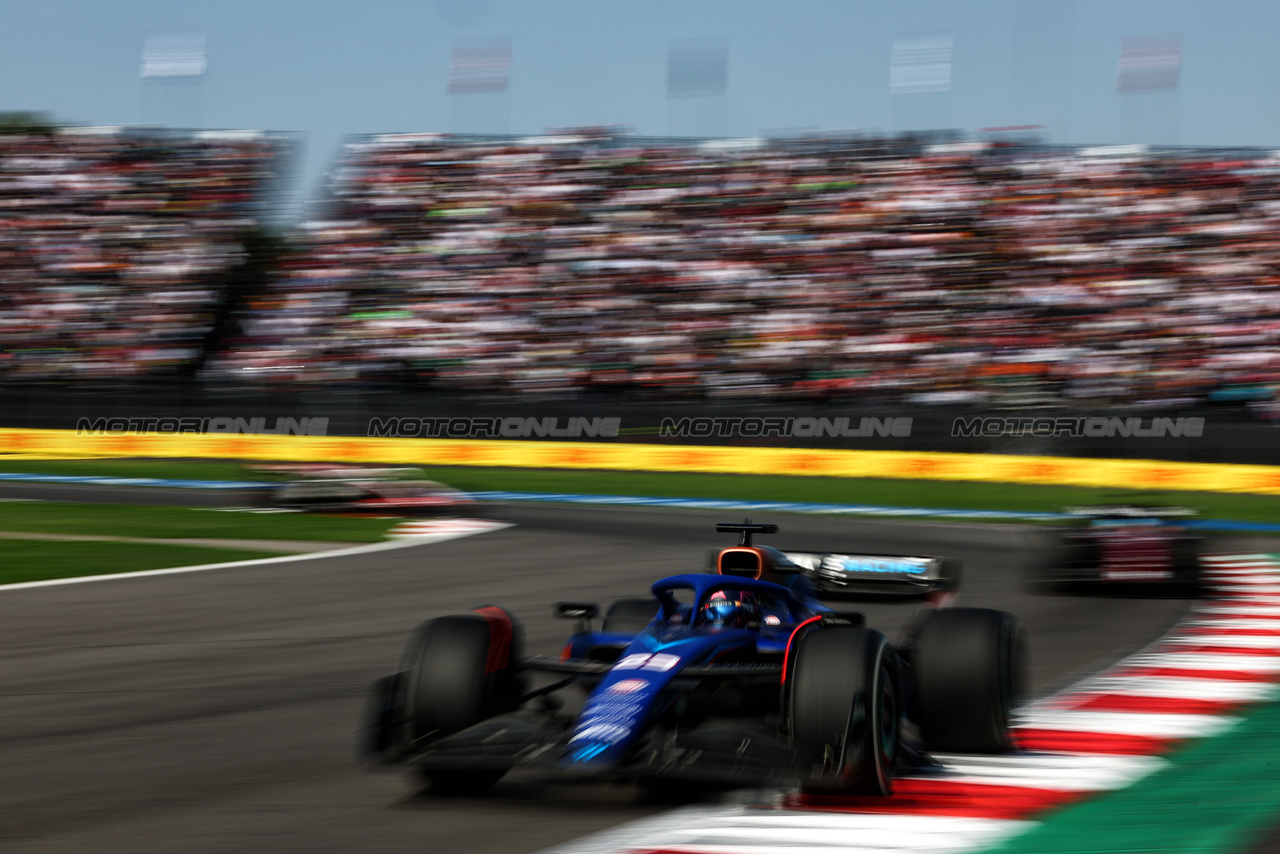 GP MESSICO, Alexander Albon (THA) Williams Racing FW45.

29.10.2023. Formula 1 World Championship, Rd 20, Mexican Grand Prix, Mexico City, Mexico, Gara Day.

 - www.xpbimages.com, EMail: requests@xpbimages.com © Copyright: Coates / XPB Images