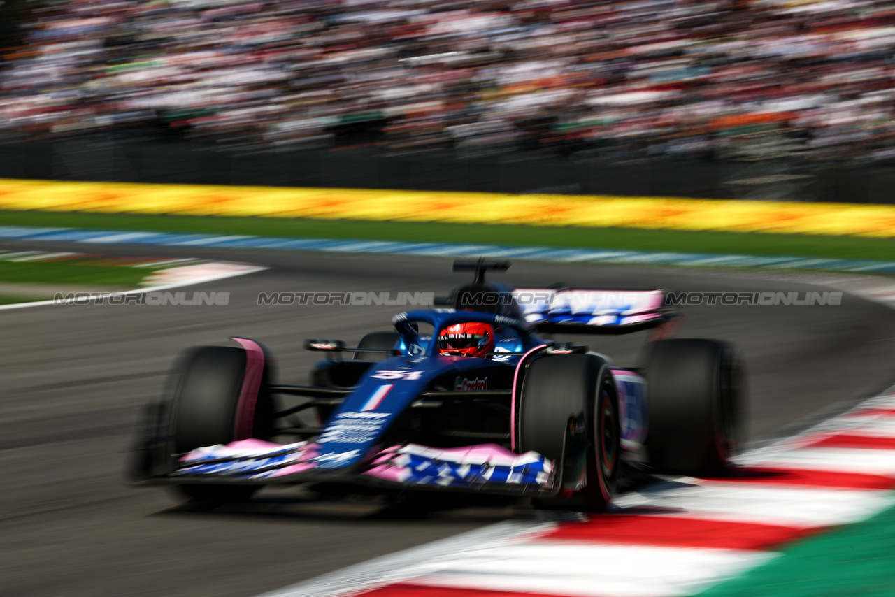 GP MESSICO, Esteban Ocon (FRA) Alpine F1 Team A523.

29.10.2023. Formula 1 World Championship, Rd 20, Mexican Grand Prix, Mexico City, Mexico, Gara Day.

 - www.xpbimages.com, EMail: requests@xpbimages.com © Copyright: Coates / XPB Images