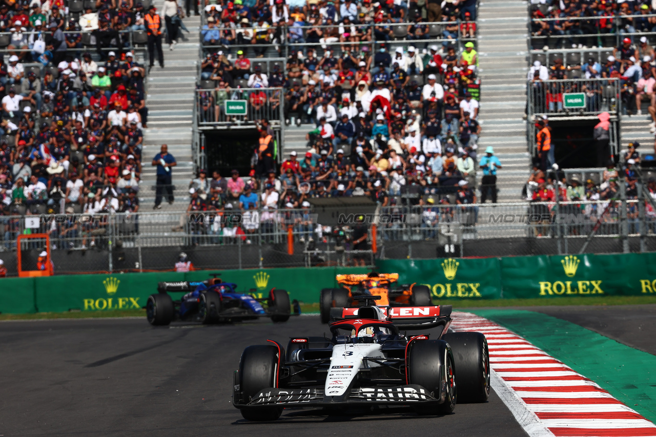 GP MESSICO, Daniel Ricciardo (AUS) AlphaTauri AT04.

29.10.2023. Formula 1 World Championship, Rd 20, Mexican Grand Prix, Mexico City, Mexico, Gara Day.

 - www.xpbimages.com, EMail: requests@xpbimages.com © Copyright: Coates / XPB Images