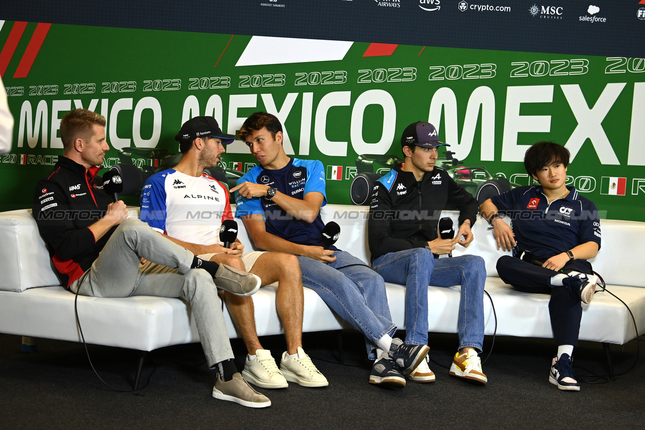 GP MESSICO, (L to R): Nico Hulkenberg (GER) Haas F1 Team; Pierre Gasly (FRA) Alpine F1 Team; Alexander Albon (THA) Williams Racing; Esteban Ocon (FRA) Alpine F1 Team; e Yuki Tsunoda (JPN) AlphaTauri, in the FIA Press Conference.

26.10.2023. Formula 1 World Championship, Rd 20, Mexican Grand Prix, Mexico City, Mexico, Preparation Day.

- www.xpbimages.com, EMail: requests@xpbimages.com © Copyright: XPB Images