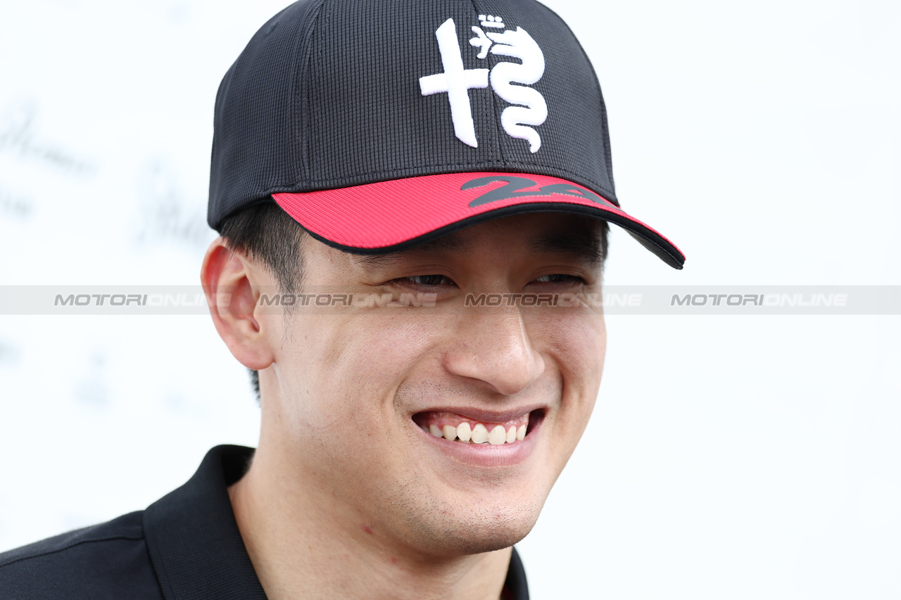 GP MESSICO, Zhou Guanyu (CHN) Alfa Romeo F1 Team with the media.

26.10.2023. Formula 1 World Championship, Rd 20, Mexican Grand Prix, Mexico City, Mexico, Preparation Day.

- www.xpbimages.com, EMail: requests@xpbimages.com © Copyright: Moy / XPB Images