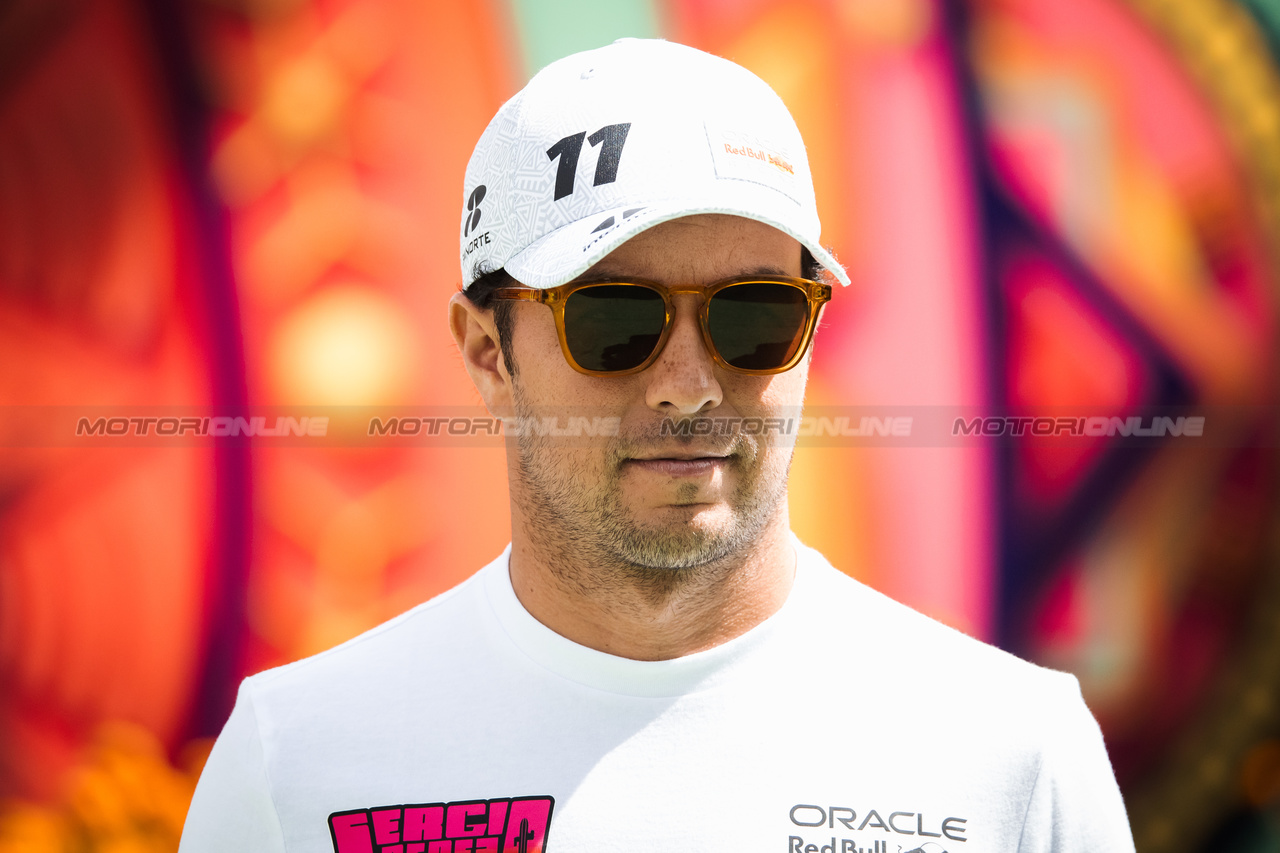 GP MESSICO, Sergio Perez (MEX) Red Bull Racing.

26.10.2023. Formula 1 World Championship, Rd 20, Mexican Grand Prix, Mexico City, Mexico, Preparation Day.

- www.xpbimages.com, EMail: requests@xpbimages.com © Copyright: Bearne / XPB Images
