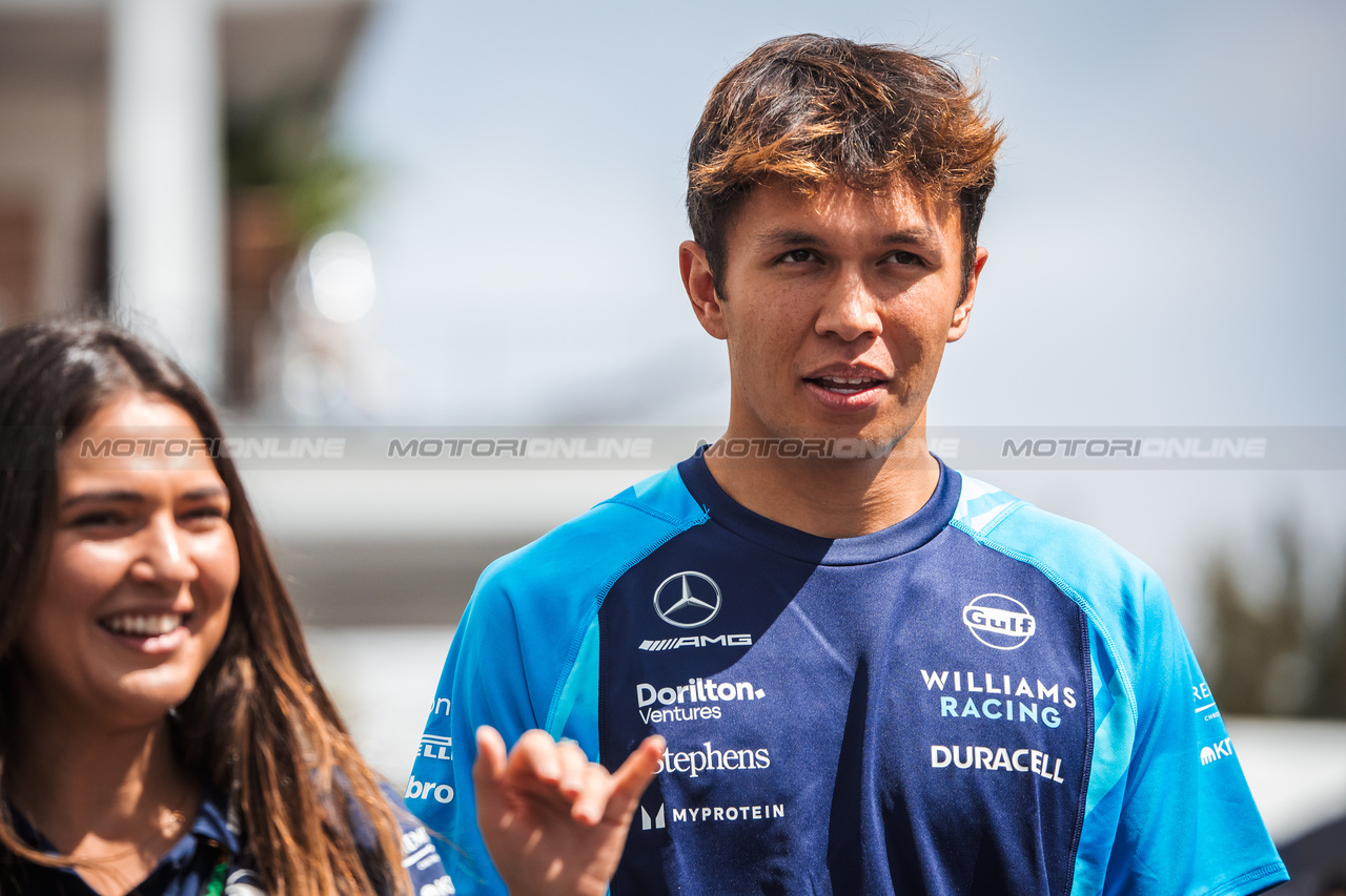 GP MESSICO, Alexander Albon (THA) Williams Racing.

26.10.2023. Formula 1 World Championship, Rd 20, Mexican Grand Prix, Mexico City, Mexico, Preparation Day.

- www.xpbimages.com, EMail: requests@xpbimages.com © Copyright: Bearne / XPB Images