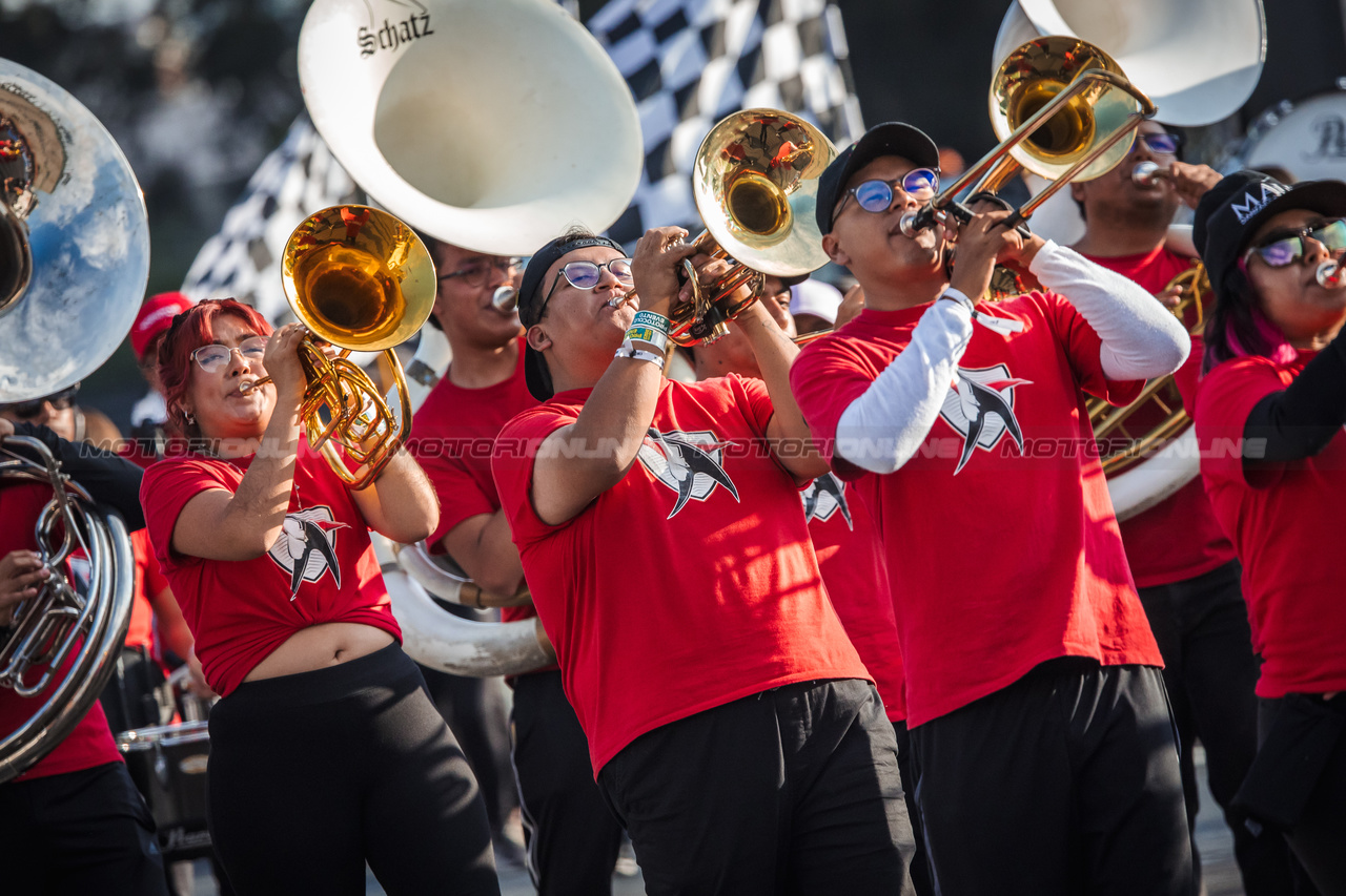 GP MESSICO, Circuit Atmosfera - a brass band.

26.10.2023. Formula 1 World Championship, Rd 20, Mexican Grand Prix, Mexico City, Mexico, Preparation Day.

- www.xpbimages.com, EMail: requests@xpbimages.com © Copyright: Bearne / XPB Images