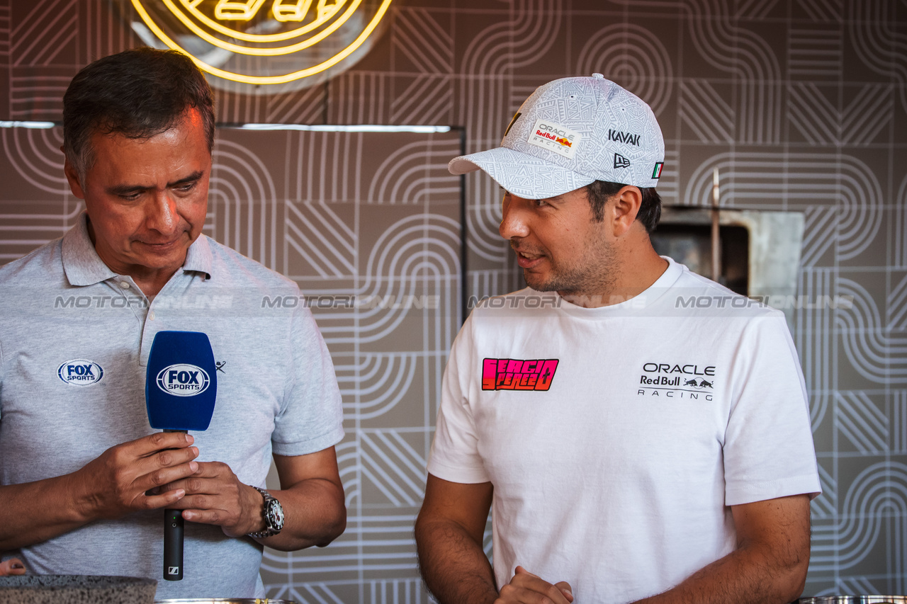 GP MESSICO, Sergio Perez (MEX) Red Bull Racing.

26.10.2023. Formula 1 World Championship, Rd 20, Mexican Grand Prix, Mexico City, Mexico, Preparation Day.

- www.xpbimages.com, EMail: requests@xpbimages.com © Copyright: Bearne / XPB Images