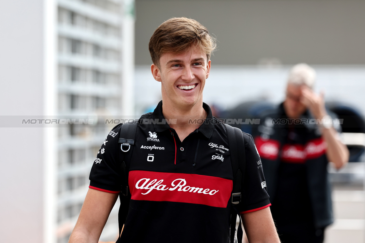 GP MESSICO, Theo Pourchaire (FRA) Alfa Romeo F1 Team Reserve Driver.

26.10.2023. Formula 1 World Championship, Rd 20, Mexican Grand Prix, Mexico City, Mexico, Preparation Day.

- www.xpbimages.com, EMail: requests@xpbimages.com © Copyright: Moy / XPB Images
