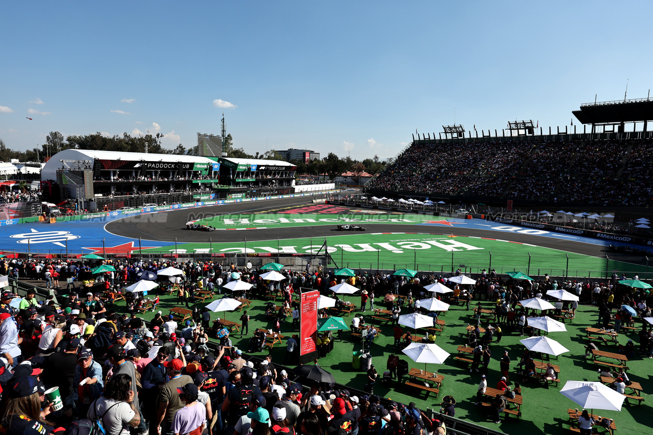GP MESSICO, Yuki Tsunoda (JPN) AlphaTauri AT04.

28.10.2023. Formula 1 World Championship, Rd 20, Mexican Grand Prix, Mexico City, Mexico, Qualifiche Day.

- www.xpbimages.com, EMail: requests@xpbimages.com © Copyright: Moy / XPB Images