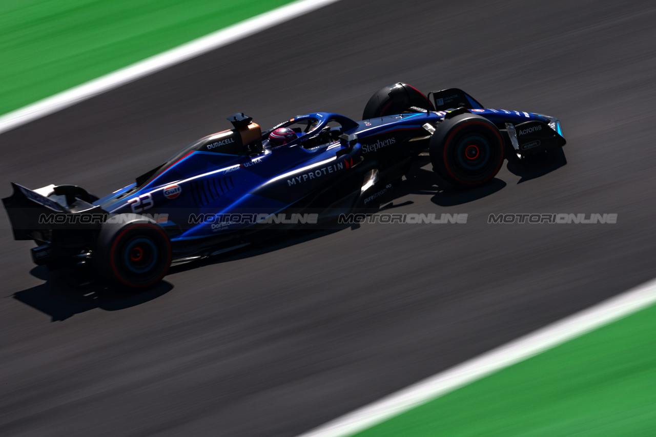 GP MESSICO, Alex Albon (THA), Williams F1 Team 
28.10.2023. Formula 1 World Championship, Rd 20, Mexican Grand Prix, Mexico City, Mexico, Qualifiche Day.
- www.xpbimages.com, EMail: requests@xpbimages.com © Copyright: Charniaux / XPB Images