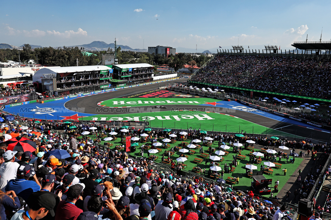 GP MESSICO, Yuki Tsunoda (JPN) AlphaTauri AT04.

28.10.2023. Formula 1 World Championship, Rd 20, Mexican Grand Prix, Mexico City, Mexico, Qualifiche Day.

- www.xpbimages.com, EMail: requests@xpbimages.com © Copyright: Moy / XPB Images