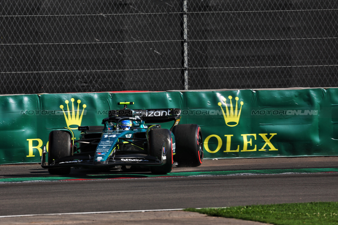 GP MESSICO, Fernando Alonso (ESP) Aston Martin F1 Team AMR23 spins during qualifying.

28.10.2023. Formula 1 World Championship, Rd 20, Mexican Grand Prix, Mexico City, Mexico, Qualifiche Day.

 - www.xpbimages.com, EMail: requests@xpbimages.com © Copyright: Coates / XPB Images