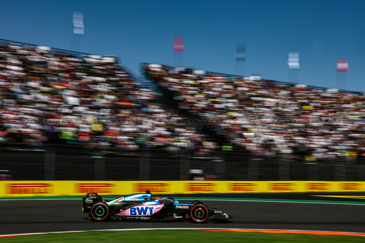 GP MESSICO, Esteban Ocon (FRA), Alpine F1 Team 
28.10.2023. Formula 1 World Championship, Rd 20, Mexican Grand Prix, Mexico City, Mexico, Qualifiche Day.
- www.xpbimages.com, EMail: requests@xpbimages.com © Copyright: Charniaux / XPB Images