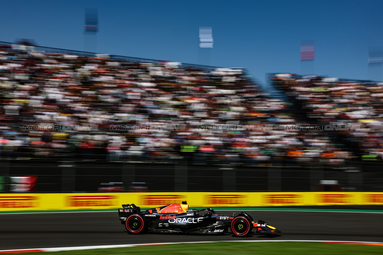 GP MESSICO, Max Verstappen (NLD), Red Bull Racing 
28.10.2023. Formula 1 World Championship, Rd 20, Mexican Grand Prix, Mexico City, Mexico, Qualifiche Day.
- www.xpbimages.com, EMail: requests@xpbimages.com © Copyright: Charniaux / XPB Images