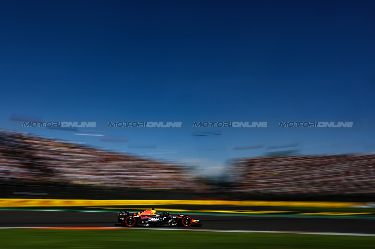 GP MESSICO, Max Verstappen (NLD), Red Bull Racing 
28.10.2023. Formula 1 World Championship, Rd 20, Mexican Grand Prix, Mexico City, Mexico, Qualifiche Day.
- www.xpbimages.com, EMail: requests@xpbimages.com © Copyright: Charniaux / XPB Images