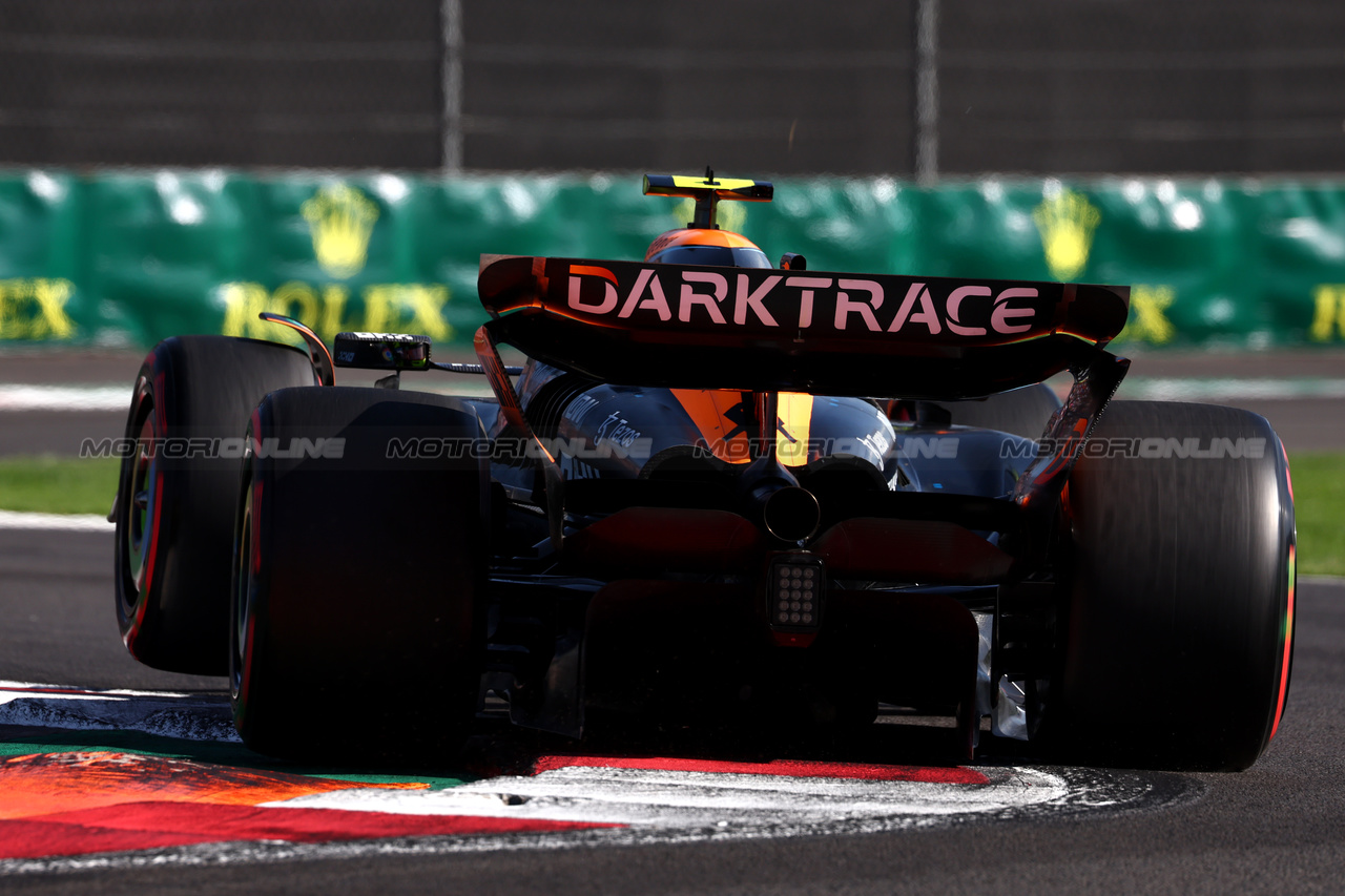 GP MESSICO, Lando Norris (GBR) McLaren MCL60.

28.10.2023. Formula 1 World Championship, Rd 20, Mexican Grand Prix, Mexico City, Mexico, Qualifiche Day.

 - www.xpbimages.com, EMail: requests@xpbimages.com © Copyright: Coates / XPB Images