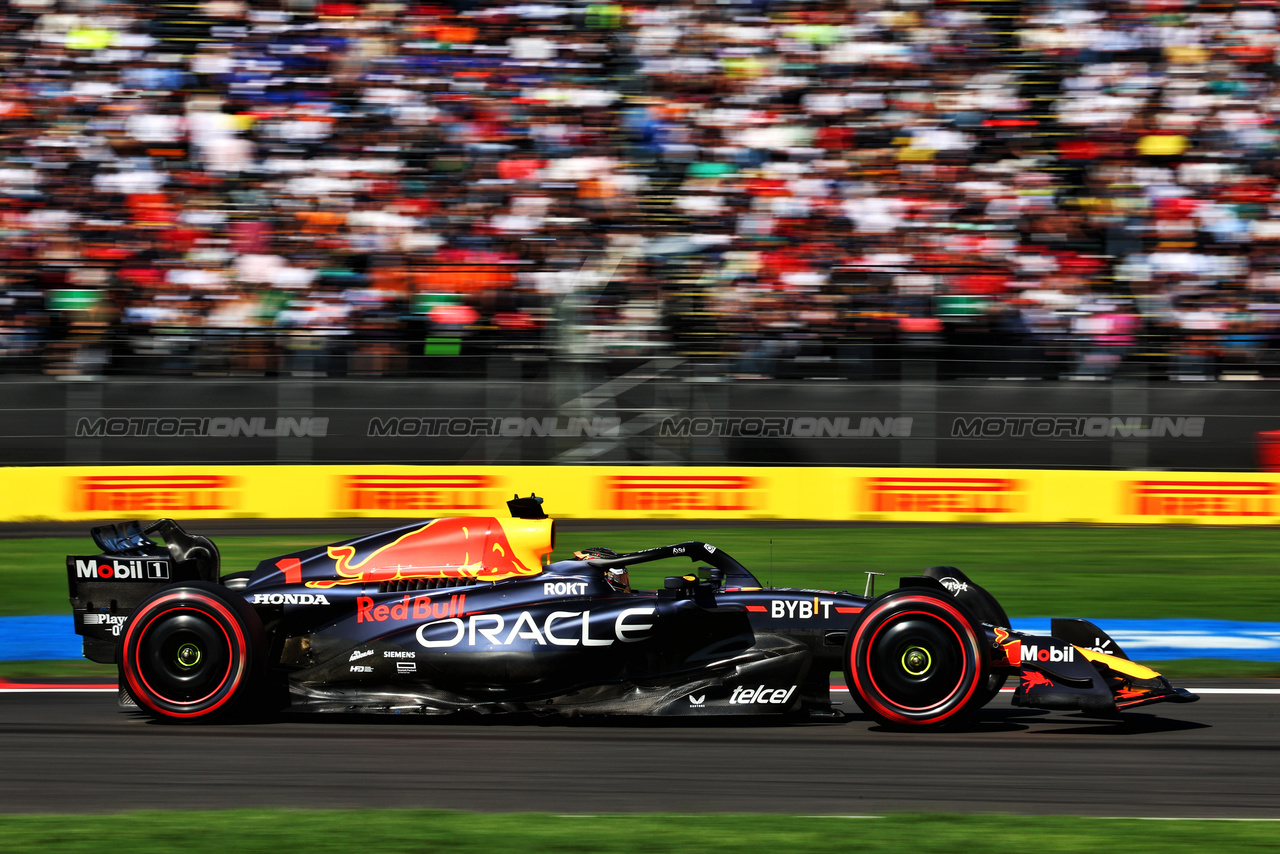 GP MESSICO, Max Verstappen (NLD) Red Bull Racing RB19.

28.10.2023. Formula 1 World Championship, Rd 20, Mexican Grand Prix, Mexico City, Mexico, Qualifiche Day.

 - www.xpbimages.com, EMail: requests@xpbimages.com © Copyright: Coates / XPB Images