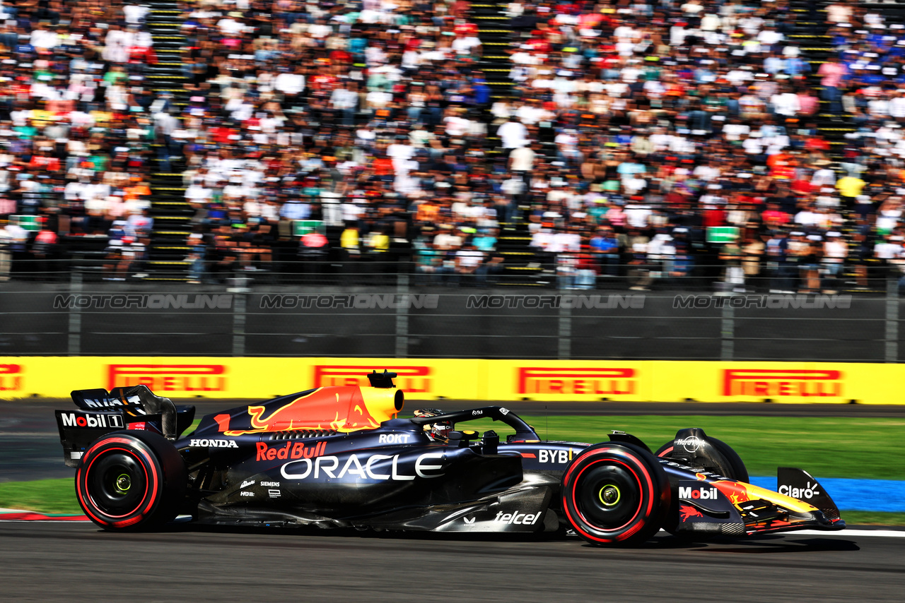 GP MESSICO, Max Verstappen (NLD) Red Bull Racing RB19.

28.10.2023. Formula 1 World Championship, Rd 20, Mexican Grand Prix, Mexico City, Mexico, Qualifiche Day.

 - www.xpbimages.com, EMail: requests@xpbimages.com © Copyright: Coates / XPB Images