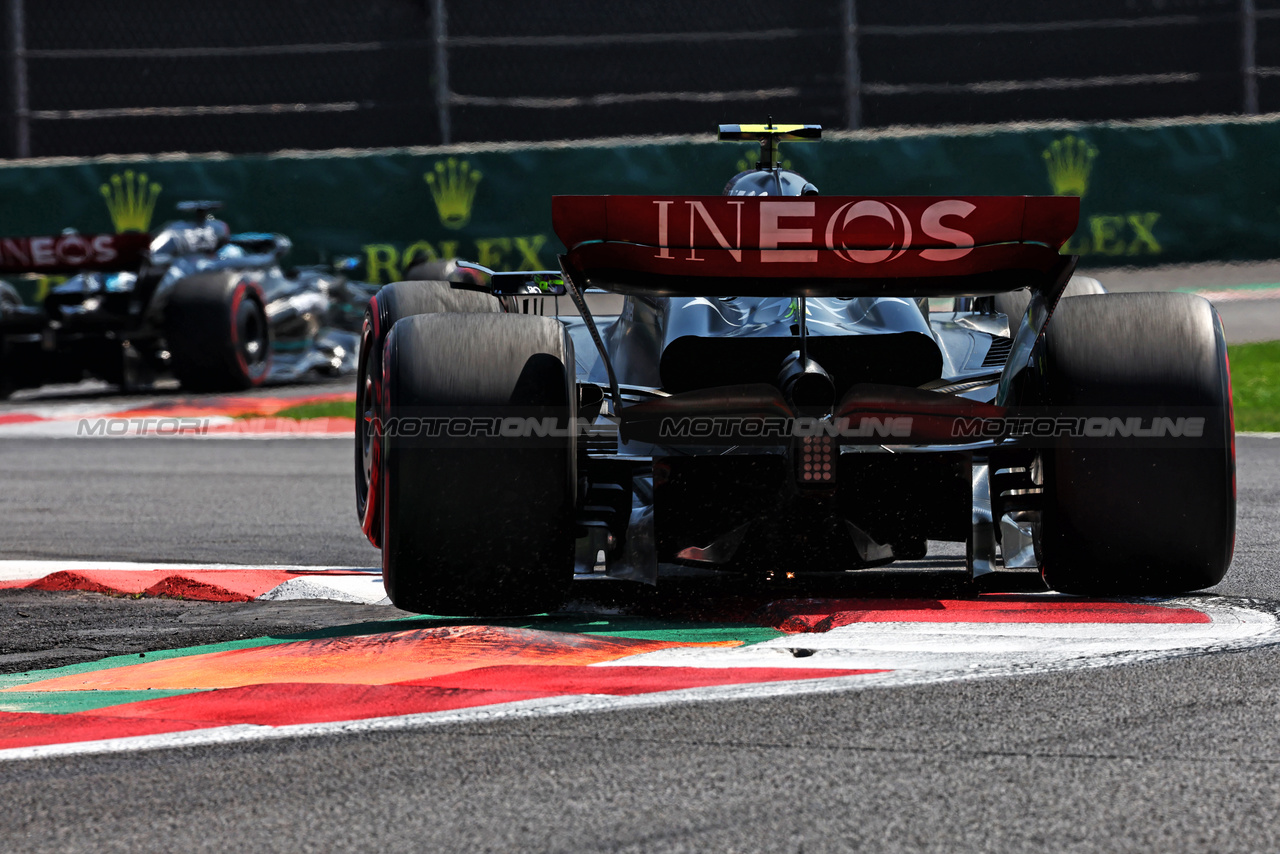 GP MESSICO, Lewis Hamilton (GBR) Mercedes AMG F1 W14.

28.10.2023. Formula 1 World Championship, Rd 20, Mexican Grand Prix, Mexico City, Mexico, Qualifiche Day.

 - www.xpbimages.com, EMail: requests@xpbimages.com © Copyright: Coates / XPB Images