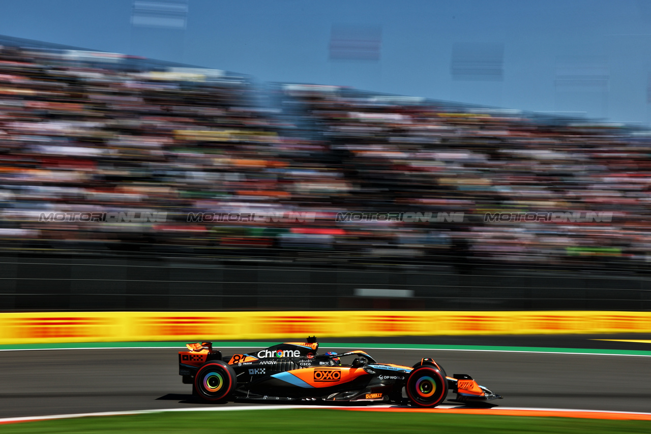 GP MESSICO, Oscar Piastri (AUS) McLaren MCL60.

28.10.2023. Formula 1 World Championship, Rd 20, Mexican Grand Prix, Mexico City, Mexico, Qualifiche Day.

 - www.xpbimages.com, EMail: requests@xpbimages.com © Copyright: Coates / XPB Images
