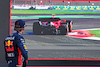 GP MESSICO, Max Verstappen (NLD) Red Bull Racing RB19 watches Carlos Sainz Jr (ESP) Ferrari SF-23 in qualifying parc ferme.
28.10.2023. Formula 1 World Championship, Rd 20, Mexican Grand Prix, Mexico City, Mexico, Qualifiche Day.
- www.xpbimages.com, EMail: requests@xpbimages.com © Copyright: Moy / XPB Images