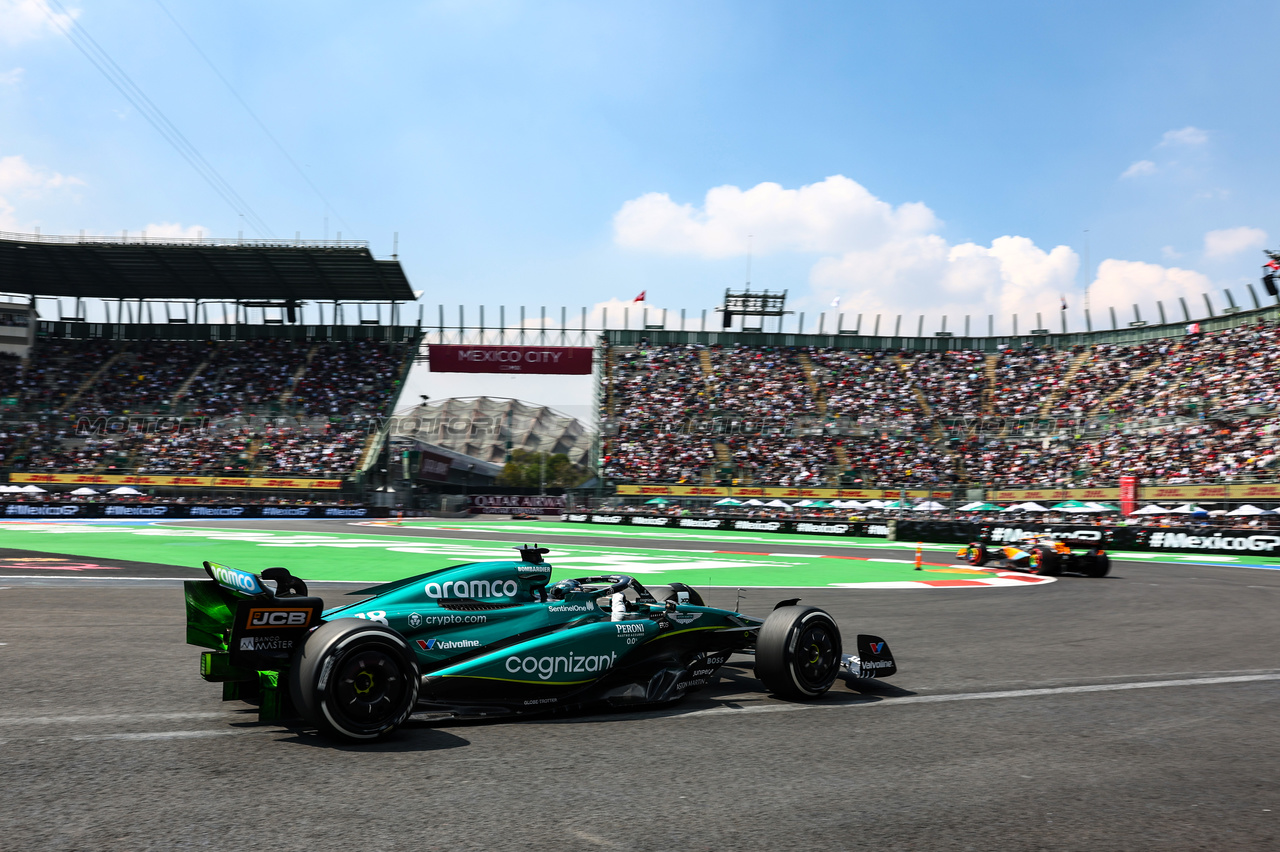 GP MESSICO, Lance Stroll (CDN), Aston Martin F1 Team 
27.10.2023. Formula 1 World Championship, Rd 20, Mexican Grand Prix, Mexico City, Mexico, Practice Day.
- www.xpbimages.com, EMail: requests@xpbimages.com © Copyright: Charniaux / XPB Images