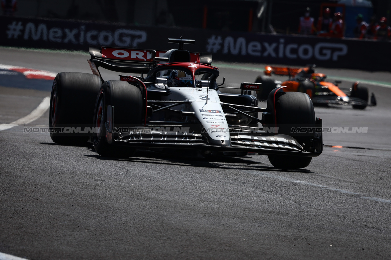 GP MESSICO, Daniel Ricciardo (AUS), Scuderia Alpha Tauri 
27.10.2023. Formula 1 World Championship, Rd 20, Mexican Grand Prix, Mexico City, Mexico, Practice Day.
- www.xpbimages.com, EMail: requests@xpbimages.com © Copyright: Charniaux / XPB Images