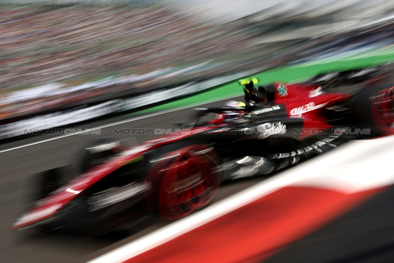 GP MESSICO, Zhou Guanyu (CHN) Alfa Romeo F1 Team C43.

27.10.2023. Formula 1 World Championship, Rd 20, Mexican Grand Prix, Mexico City, Mexico, Practice Day.

- www.xpbimages.com, EMail: requests@xpbimages.com © Copyright: Moy / XPB Images