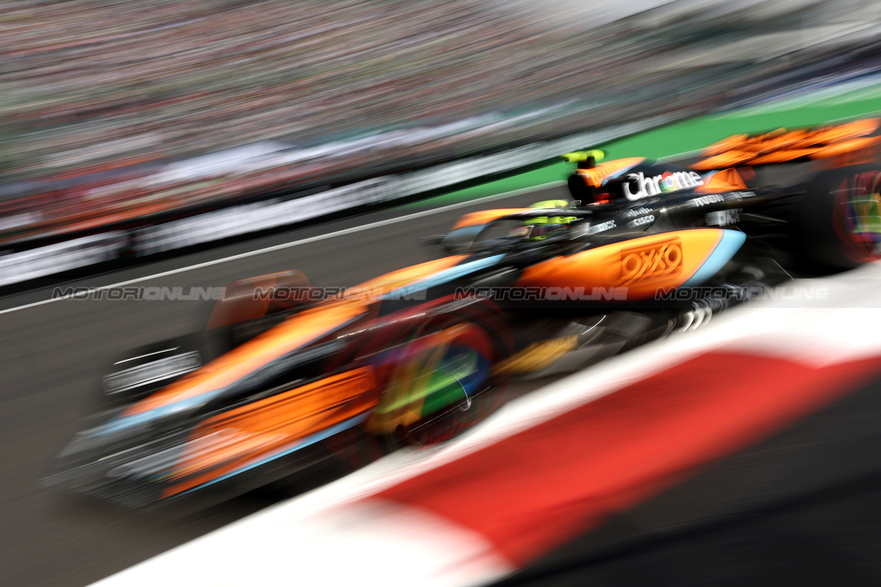 GP MESSICO, Lando Norris (GBR) McLaren MCL60.

27.10.2023. Formula 1 World Championship, Rd 20, Mexican Grand Prix, Mexico City, Mexico, Practice Day.

- www.xpbimages.com, EMail: requests@xpbimages.com © Copyright: Moy / XPB Images