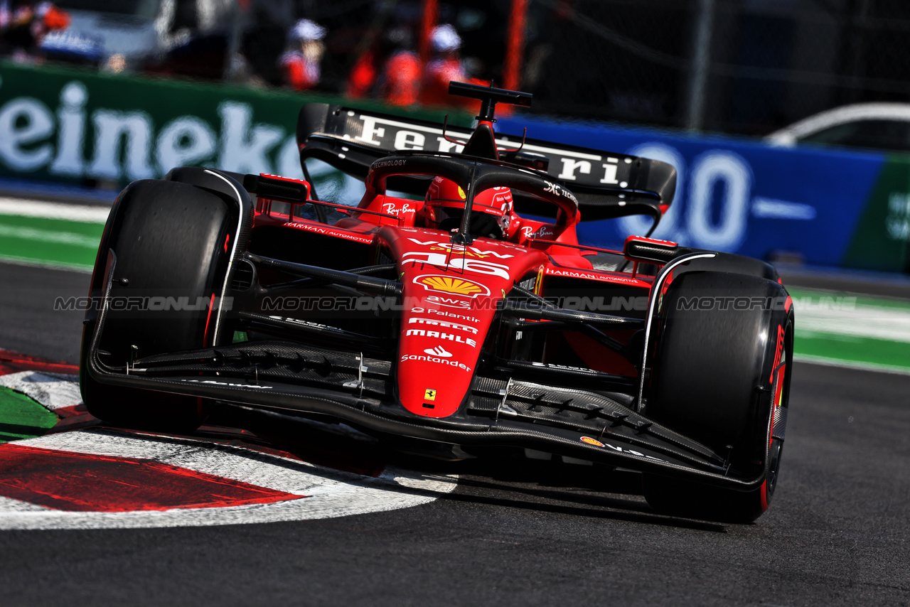 GP MESSICO, Charles Leclerc (MON) Ferrari SF-23.

27.10.2023. Formula 1 World Championship, Rd 20, Mexican Grand Prix, Mexico City, Mexico, Practice Day.

- www.xpbimages.com, EMail: requests@xpbimages.com © Copyright: Moy / XPB Images