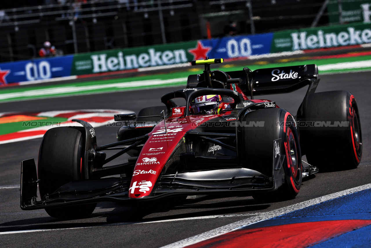 GP MESSICO, Zhou Guanyu (CHN) Alfa Romeo F1 Team C43.

27.10.2023. Formula 1 World Championship, Rd 20, Mexican Grand Prix, Mexico City, Mexico, Practice Day.

- www.xpbimages.com, EMail: requests@xpbimages.com © Copyright: Moy / XPB Images