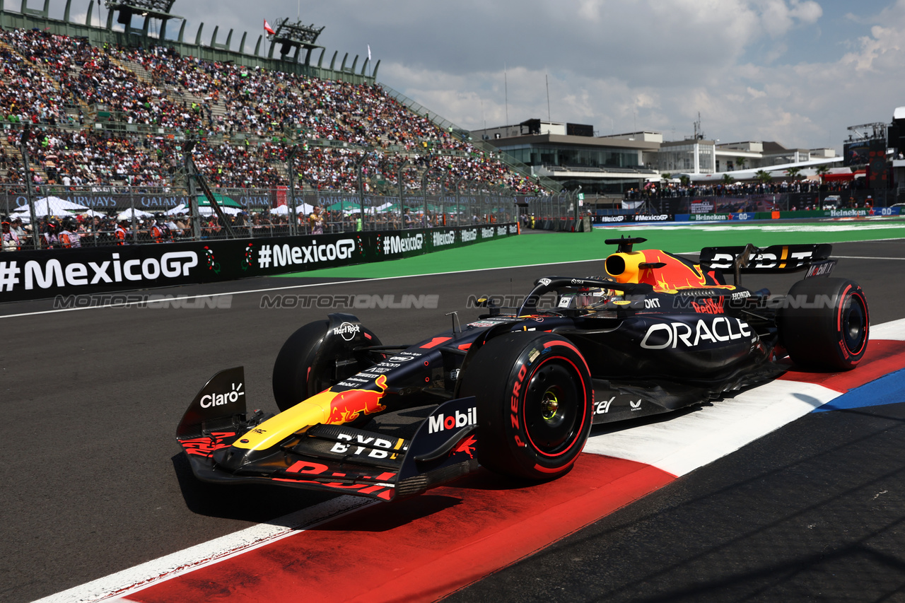 GP MESSICO, Max Verstappen (NLD) Red Bull Racing RB19.

27.10.2023. Formula 1 World Championship, Rd 20, Mexican Grand Prix, Mexico City, Mexico, Practice Day.

- www.xpbimages.com, EMail: requests@xpbimages.com © Copyright: Moy / XPB Images