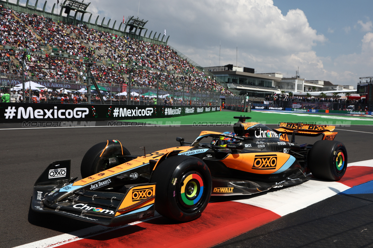 GP MESSICO, Oscar Piastri (AUS) McLaren MCL60.

27.10.2023. Formula 1 World Championship, Rd 20, Mexican Grand Prix, Mexico City, Mexico, Practice Day.

- www.xpbimages.com, EMail: requests@xpbimages.com © Copyright: Moy / XPB Images