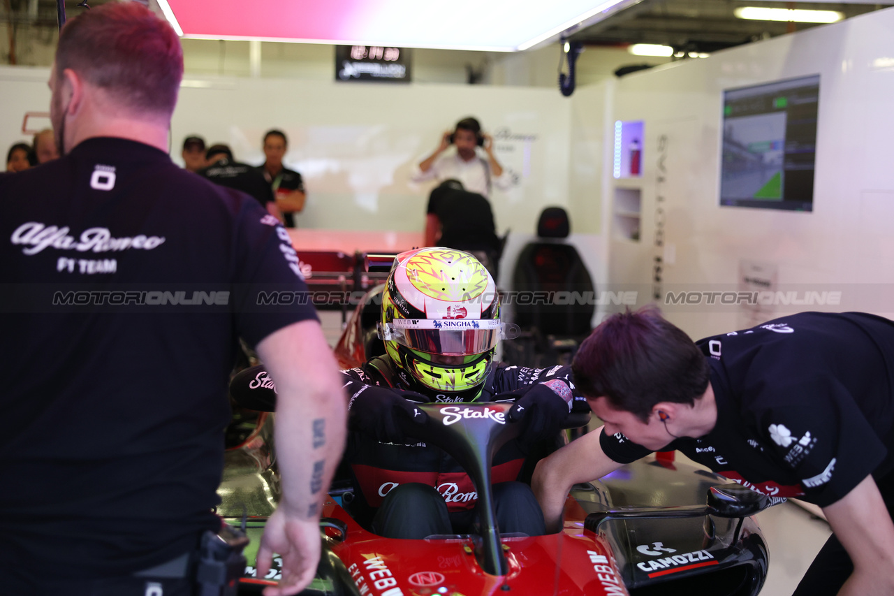 GP MESSICO, Theo Pourchaire (FRA) Alfa Romeo F1 Team C43 Reserve Driver.

27.10.2023. Formula 1 World Championship, Rd 20, Mexican Grand Prix, Mexico City, Mexico, Practice Day.

- www.xpbimages.com, EMail: requests@xpbimages.com © Copyright: Bearne / XPB Images