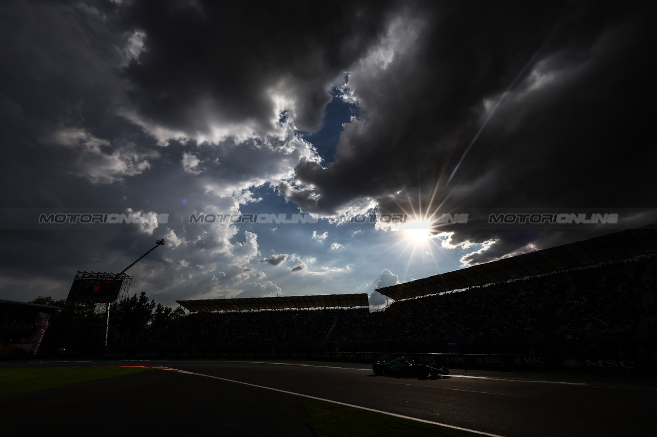 GP MESSICO, Fernando Alonso (ESP), Aston Martin Racing 
27.10.2023. Formula 1 World Championship, Rd 20, Mexican Grand Prix, Mexico City, Mexico, Practice Day.
- www.xpbimages.com, EMail: requests@xpbimages.com © Copyright: Charniaux / XPB Images
