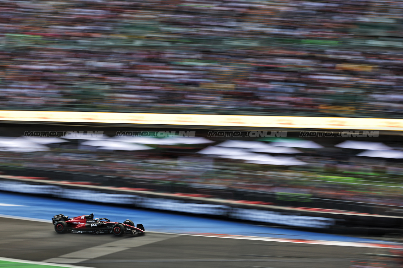 GP MESSICO, Valtteri Bottas (FIN) Alfa Romeo F1 Team C43.

27.10.2023. Formula 1 World Championship, Rd 20, Mexican Grand Prix, Mexico City, Mexico, Practice Day.

- www.xpbimages.com, EMail: requests@xpbimages.com © Copyright: Bearne / XPB Images