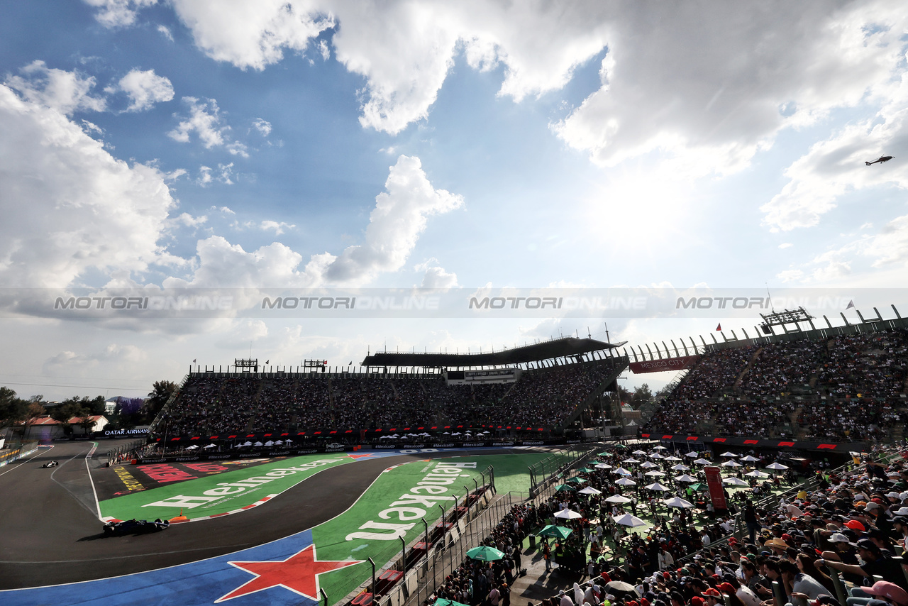 GP MESSICO, Alexander Albon (THA) Williams Racing FW45.

27.10.2023. Formula 1 World Championship, Rd 20, Mexican Grand Prix, Mexico City, Mexico, Practice Day.

- www.xpbimages.com, EMail: requests@xpbimages.com © Copyright: Bearne / XPB Images