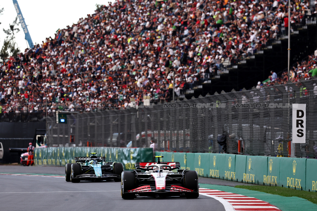 GP MESSICO, Nico Hulkenberg (GER) Haas VF-23.

27.10.2023. Formula 1 World Championship, Rd 20, Mexican Grand Prix, Mexico City, Mexico, Practice Day.

- www.xpbimages.com, EMail: requests@xpbimages.com © Copyright: Moy / XPB Images