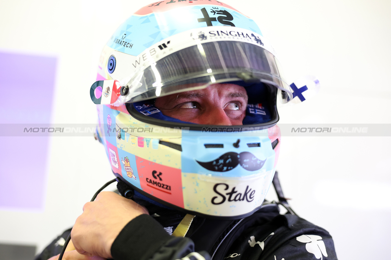 GP MESSICO, Valtteri Bottas (FIN) Alfa Romeo F1 Team.

27.10.2023. Formula 1 World Championship, Rd 20, Mexican Grand Prix, Mexico City, Mexico, Practice Day.

- www.xpbimages.com, EMail: requests@xpbimages.com © Copyright: Bearne / XPB Images
