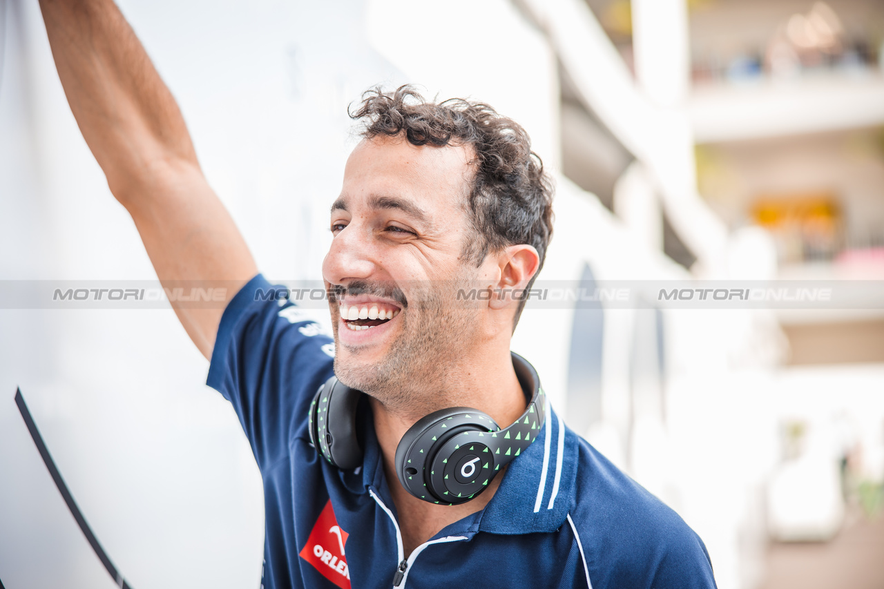 GP MESSICO, Daniel Ricciardo (AUS) AlphaTauri.

27.10.2023. Formula 1 World Championship, Rd 20, Mexican Grand Prix, Mexico City, Mexico, Practice Day.

- www.xpbimages.com, EMail: requests@xpbimages.com © Copyright: Bearne / XPB Images