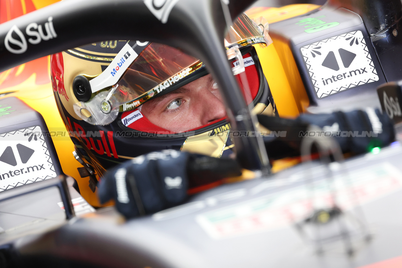 GP MESSICO, Max Verstappen (NLD) Red Bull Racing RB19.

27.10.2023. Formula 1 World Championship, Rd 20, Mexican Grand Prix, Mexico City, Mexico, Practice Day.

- www.xpbimages.com, EMail: requests@xpbimages.com © Copyright: Bearne / XPB Images