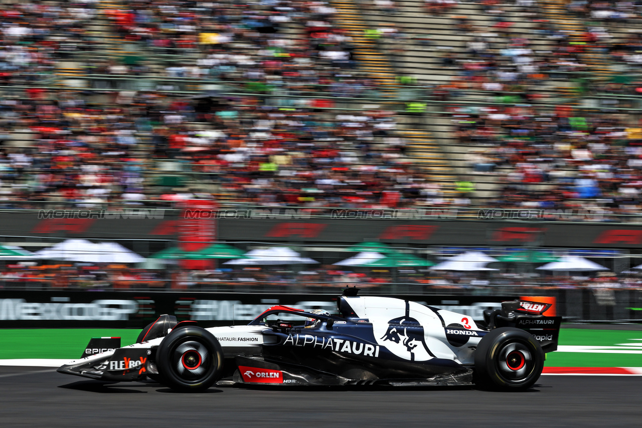 GP MESSICO, Daniel Ricciardo (AUS) AlphaTauri AT04.

27.10.2023. Formula 1 World Championship, Rd 20, Mexican Grand Prix, Mexico City, Mexico, Practice Day.

- www.xpbimages.com, EMail: requests@xpbimages.com © Copyright: Moy / XPB Images